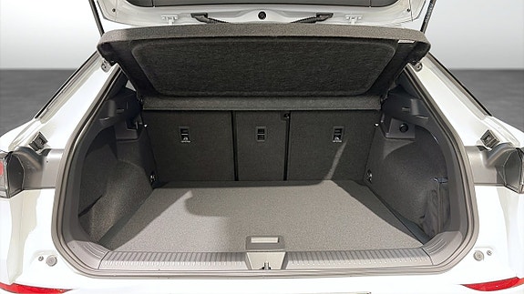Volkswagen T-Roc 13 of 13
