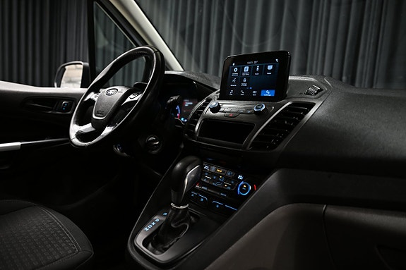 Ford Transit Connect 26 of 27