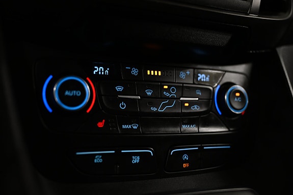 Ford Transit Connect 23 of 27