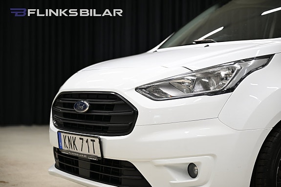 Ford Transit Connect 14 of 27