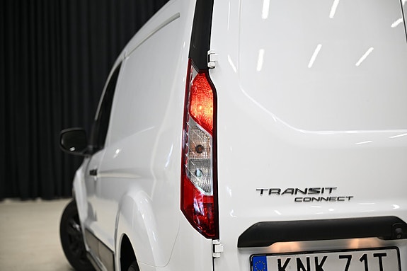 Ford Transit Connect 12 of 27