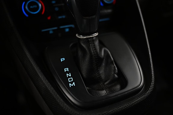 Ford Transit Connect 22 of 27