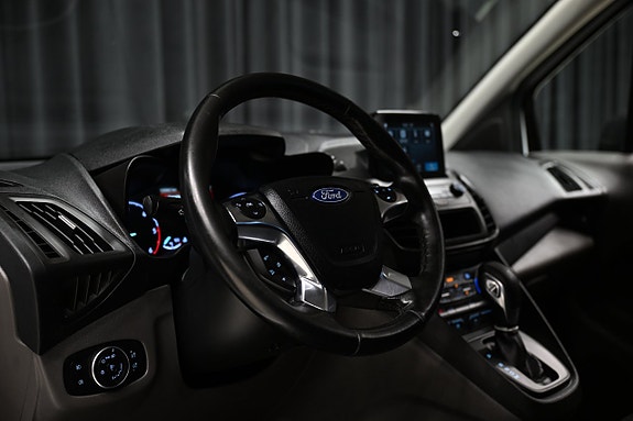 Ford Transit Connect 15 of 27