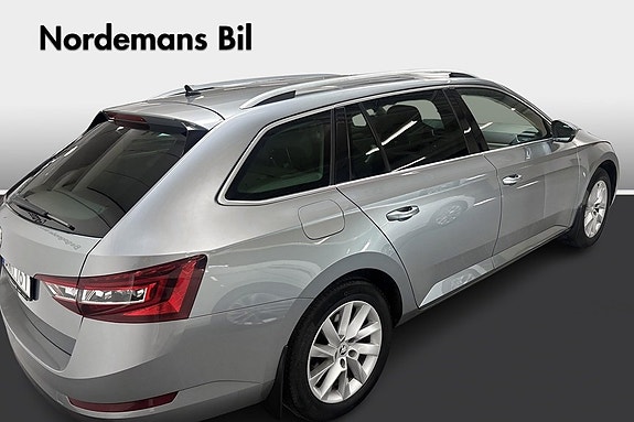 Skoda Superb 4 of 5