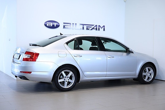 Skoda Octavia 3 of 5