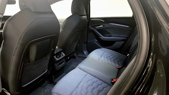 Audi A6 12 of 14