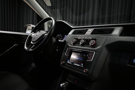 Volkswagen Caddy Maxi 27 of 28