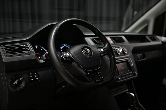 Volkswagen Caddy Maxi 16 of 28