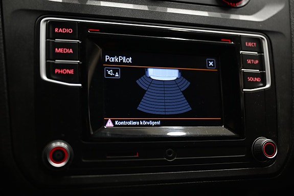 Volkswagen Caddy Maxi 19 of 28