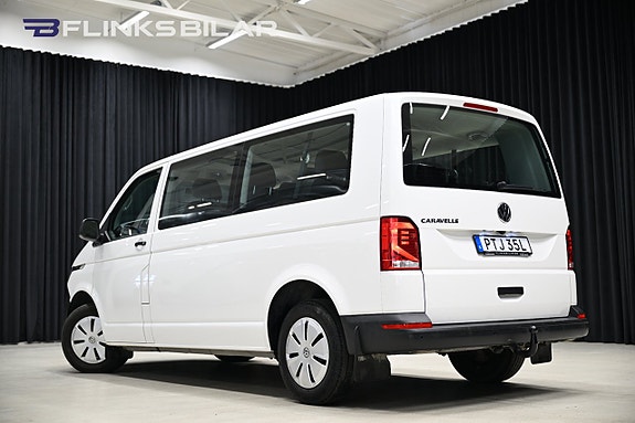 Volkswagen Caravelle 4 of 5
