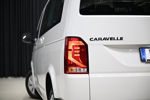 Volkswagen Caravelle 8 of 30