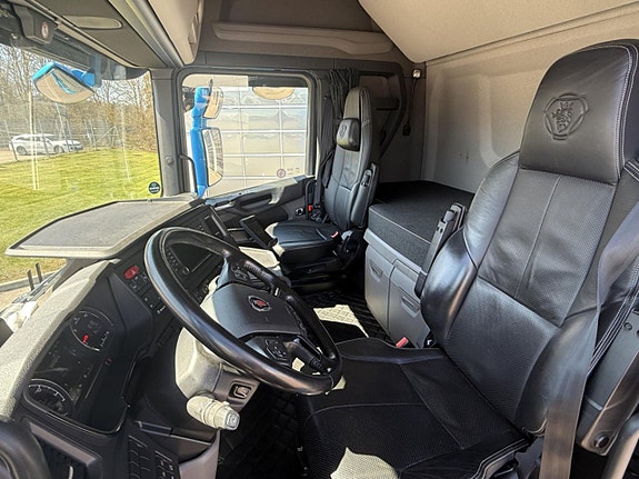 Scania S 560 A6x2/4NB Dragbil Pusher 6 of 9