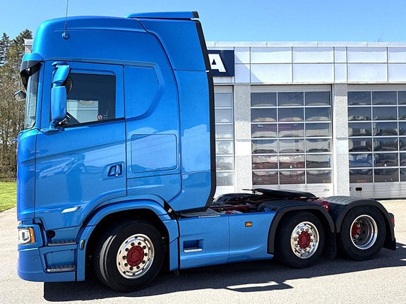 Scania S 560 A6x2/4NB Dragbil Pusher 2 of 9