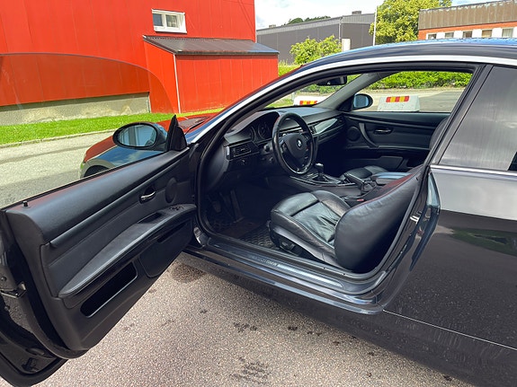 BMW 325d 8 of 8