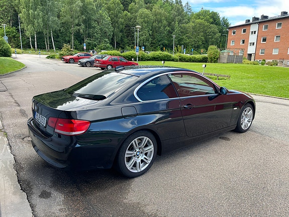 BMW 325d 5 of 8