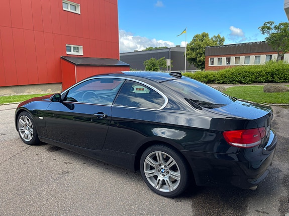 BMW 325d 6 of 8