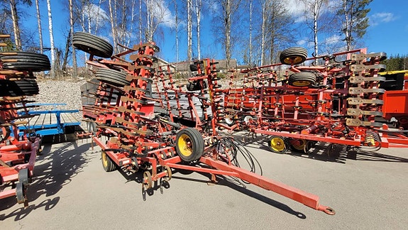 Harv Väderstad NZG 600 2 of 9