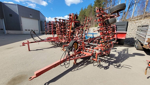 Harv Väderstad NZG 600 8 of 9