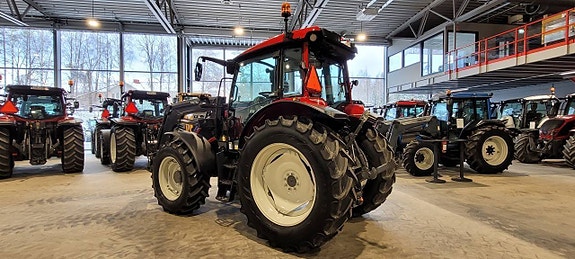 Valtra A115 HiTech / Lastare / 11 timmar 9 of 12
