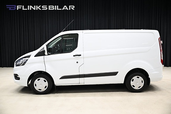 Ford Transit Custom 2 of 28