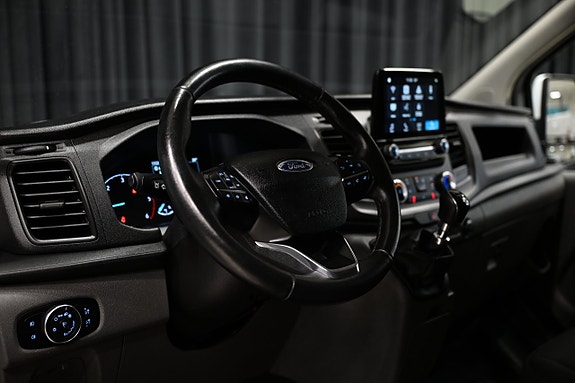 Ford Transit Custom 14 of 28