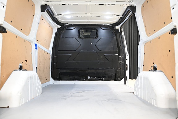 Ford Transit Custom 8 of 28