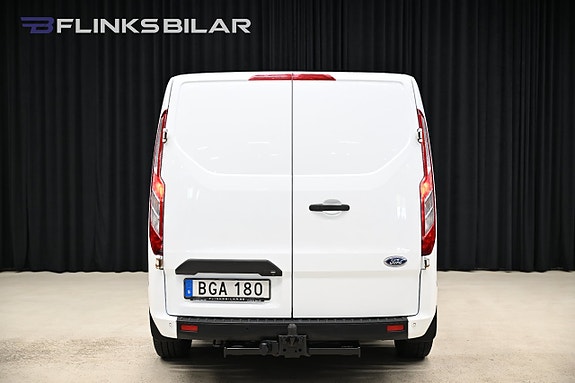 Ford Transit Custom 10 of 28