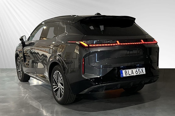 Lynk & Co 08 4 of 5