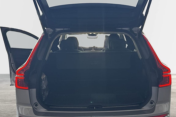 Volvo XC60 9 of 20