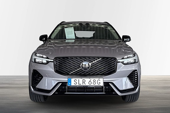 Volvo XC60 2 of 5