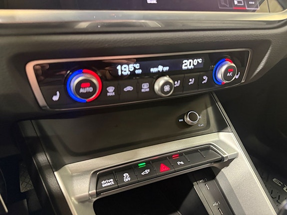 Audi Q3 19 of 21