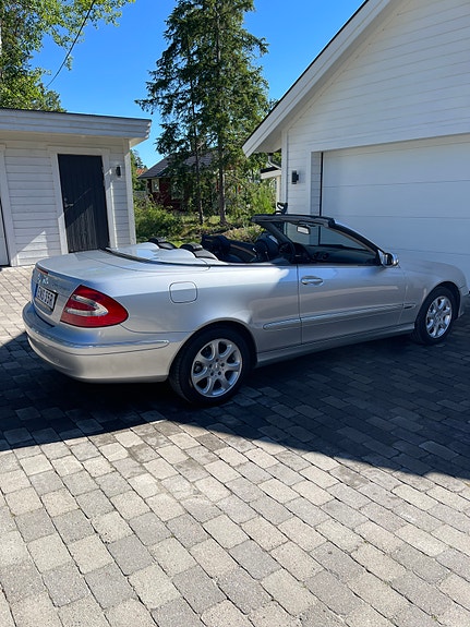 Mercedes-Benz CLK200 5 of 5