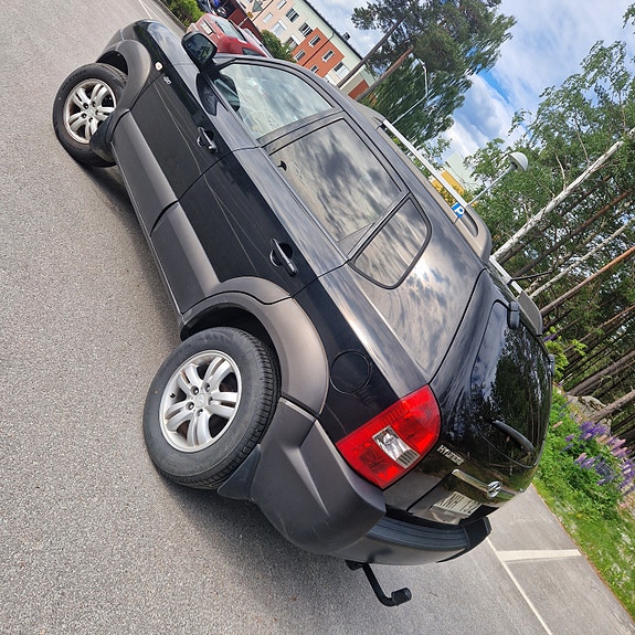 Hyundai Tucson 3 of 5