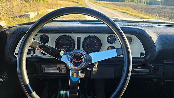 Chevrolet Camaro 4 of 5