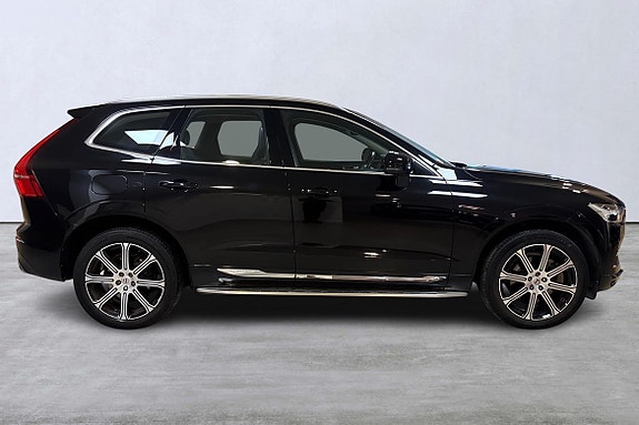 Volvo XC60 3 of 17