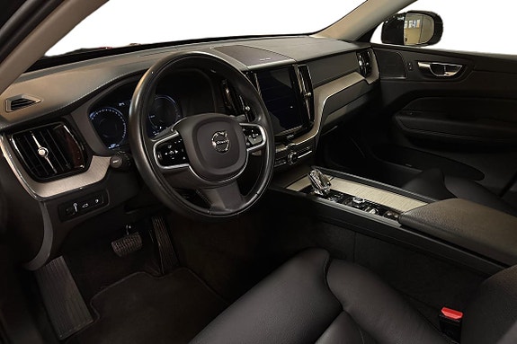 Volvo XC60 8 of 17