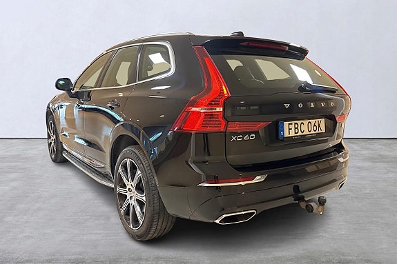 Volvo XC60 4 of 17