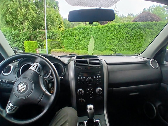Suzuki Grand Vitara 5 of 5