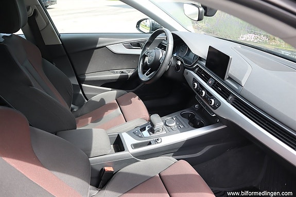 Audi A4 4 of 5