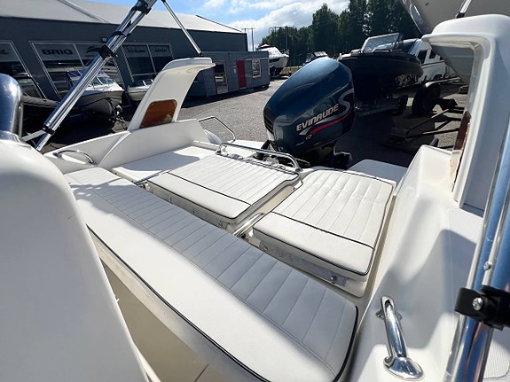 Marlin 630 RIB -99 | Evinrude 150hk | Simrad GPS | Bimini 4 of 5