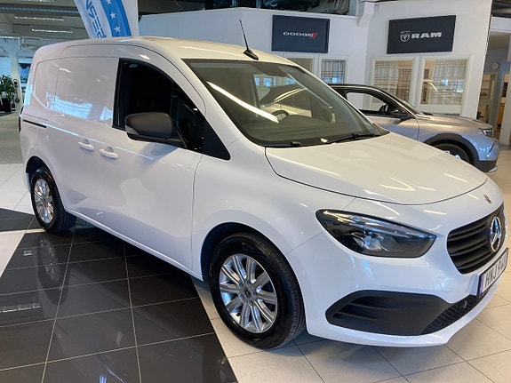 Mercedes-Benz Citan 110 2 of 5