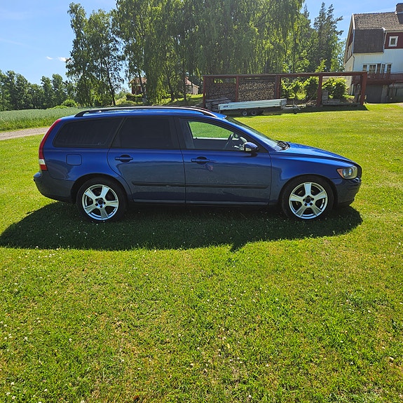 Volvo V50 4 of 10