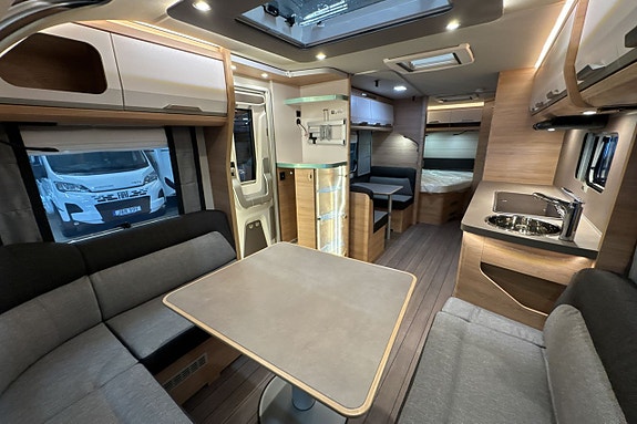Knaus SÜDWIND BLACK SELECTION 650 UDF 9 of 15
