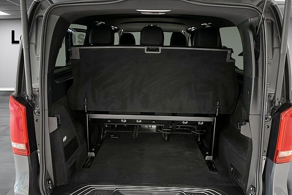 Mercedes-Benz V250 d 11 of 11