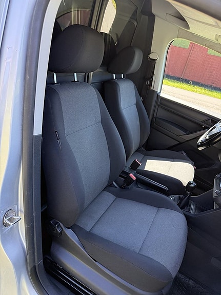Volkswagen Caddy 4 of 5