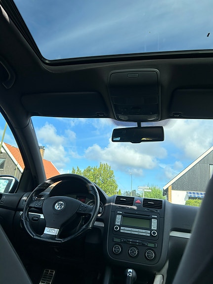 Volkswagen Golf V 4 of 10