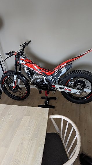 Beta Evo Factory 2 of 5