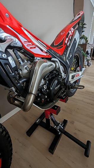 Beta Evo Factory 3 of 5