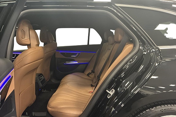 Mercedes-Benz E300 e 9 of 30