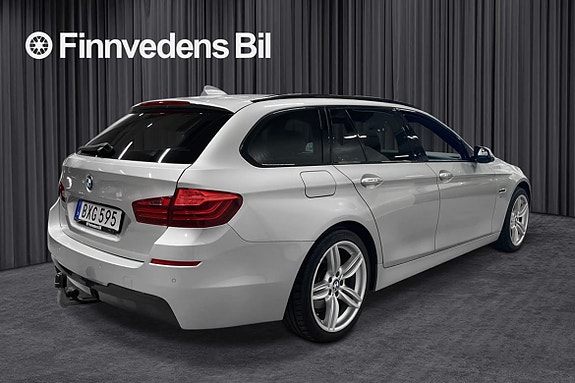 BMW 520d 3 of 5